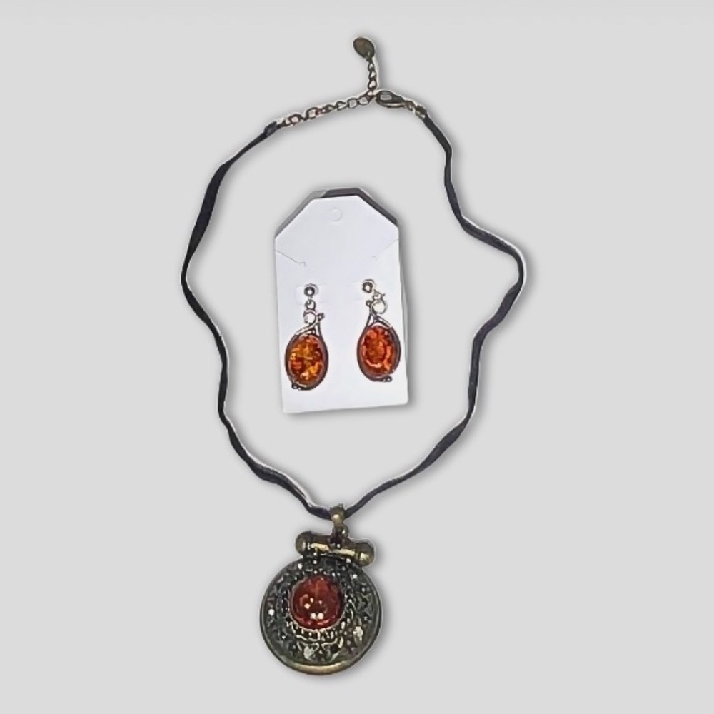 Vintage Ornate Pendant Necklace and Drop Earrings Set